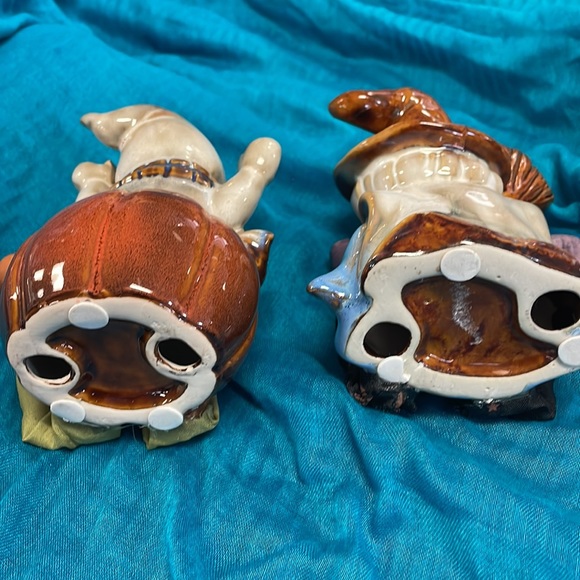 Seasonal Set of 2 Halloween Ceramic Shelf Sitter Figurines - Picture 6 of 7